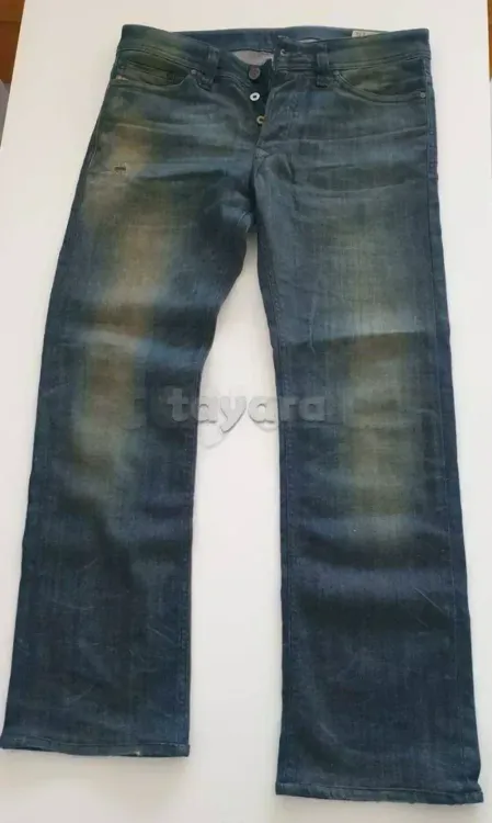 Jeans DIESEL Homme TRES peux portè 2 ou 3