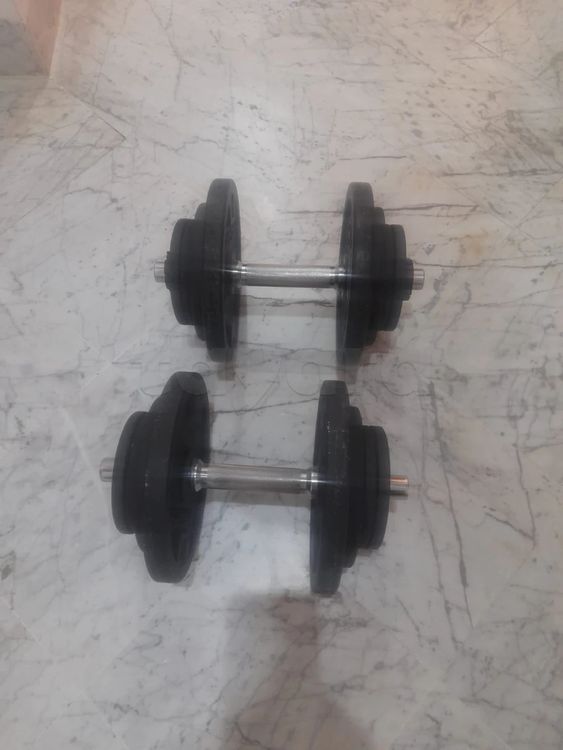 Kit de deux haltères de 10 kg + 4 Disques de 5 kg