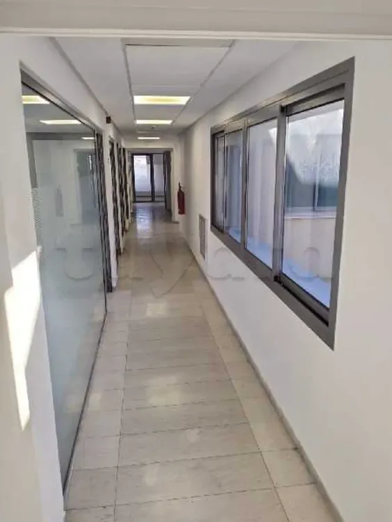 À louer Un Immeuble  au Lac 3