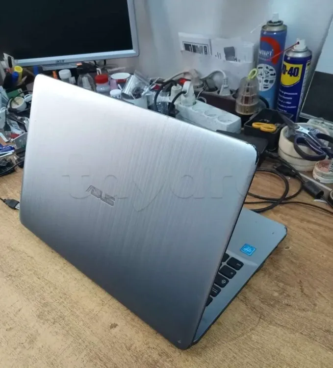 PC portable Asus X541sc