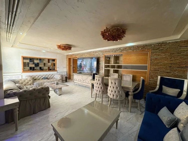 📍LES BERGES DU LAC 2 : APPARTEMENT S+4 DE TRES HAUT STANDING - RICHEMENT MEUBLÉE À LOUER