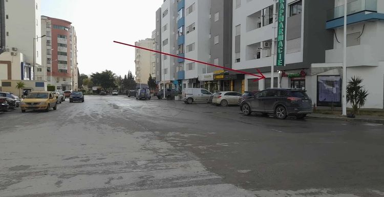 Local commercial situé à L'Aouina