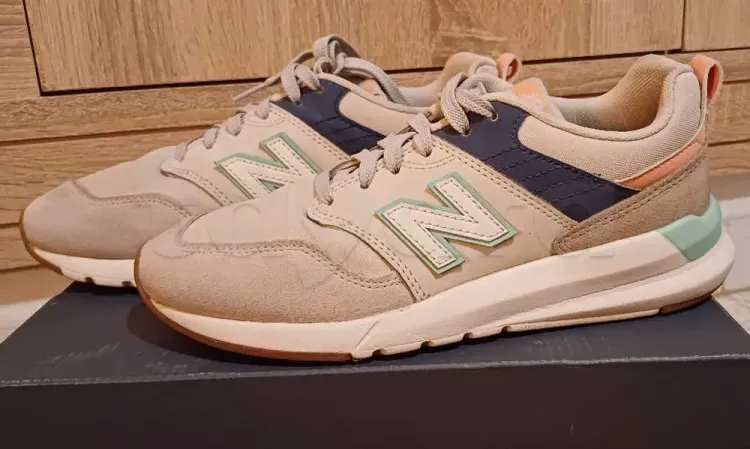 new balance en très bon état pointure 38