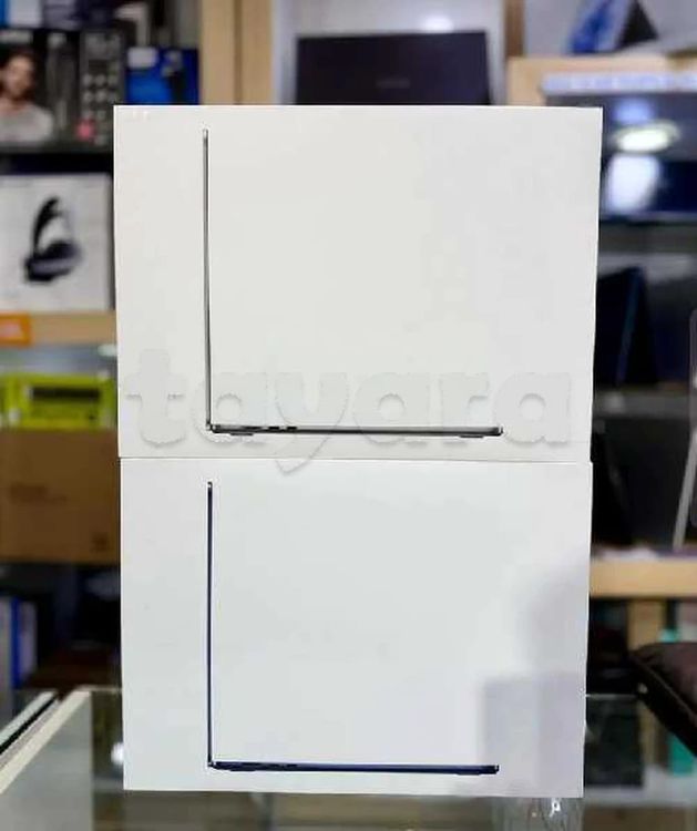 Macbook air 15" m4 24G 16G cacheté