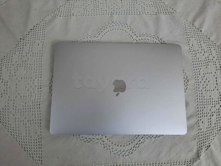 MacBook Pro 13 TouchBar Core i5 2017 8G/500G SSD/Cycle 8