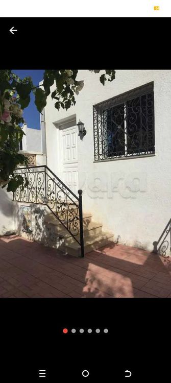 Maison a louer    numéro du contact 52452051