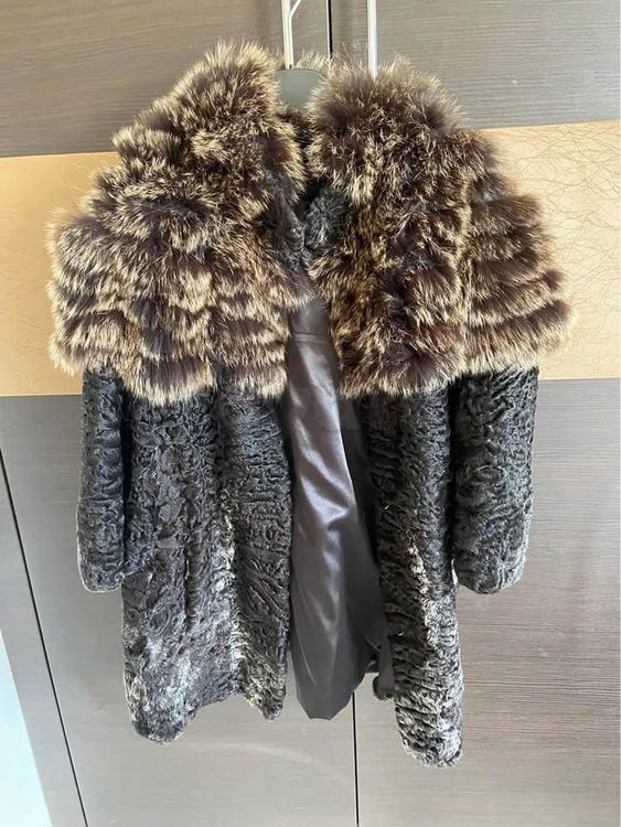 Manteau de marque DL Furs en fourrure authentique - État impeccable