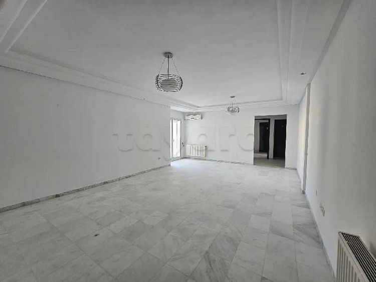 MONTPLAISIR : BUREAU H+2 À LOUER