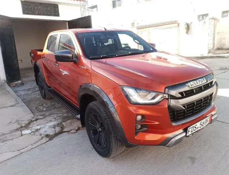 Voiture Mixte Isuzu DMAX V Kross à vendre