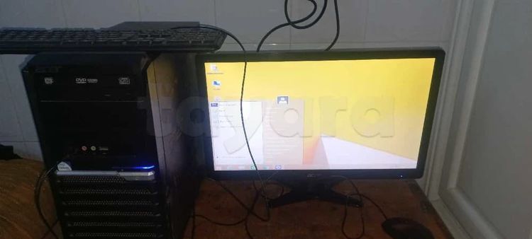 ordinateur Acer 
Windows 8
prcesseur:intel;pentium
Ram:4GB