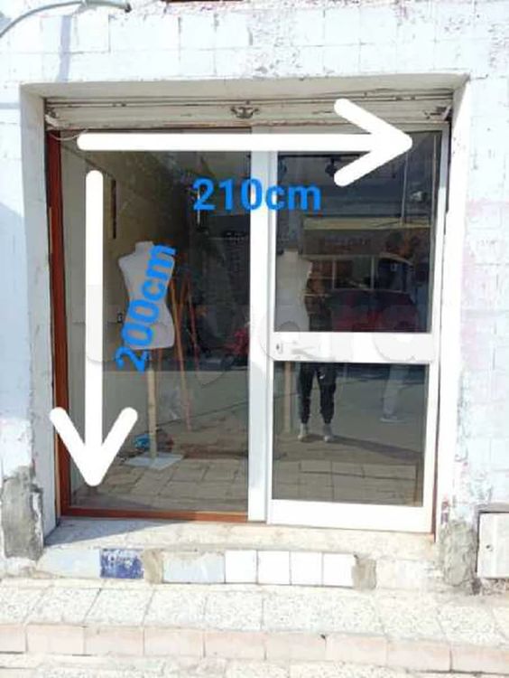 porte aluminium très bon état utilisé 5 mois 210cm/200cm