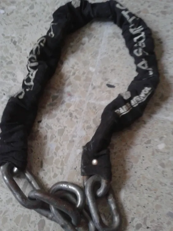 chaine antivol de moto