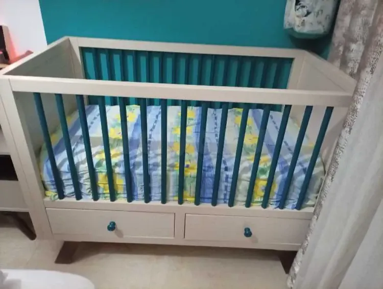 lit bébé en excellent etat