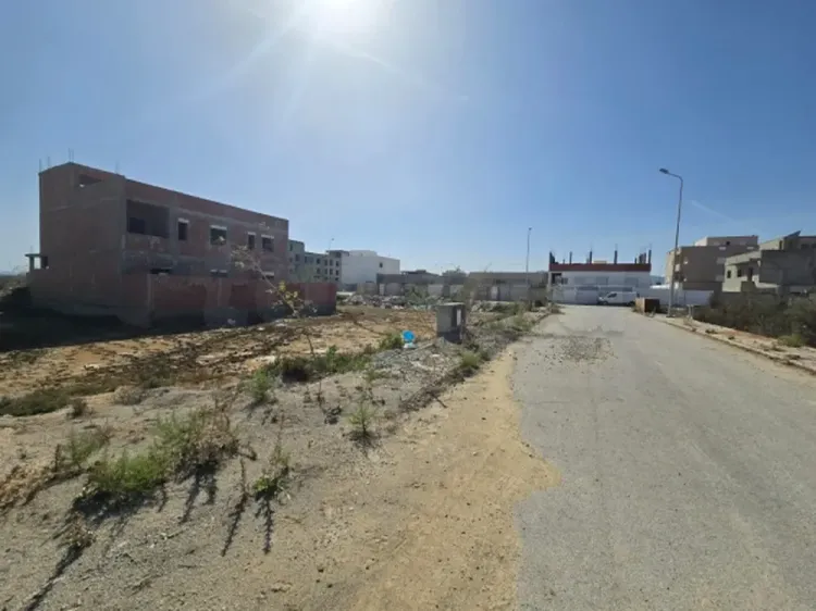 Terrain de 321 m² à Borj Cedria