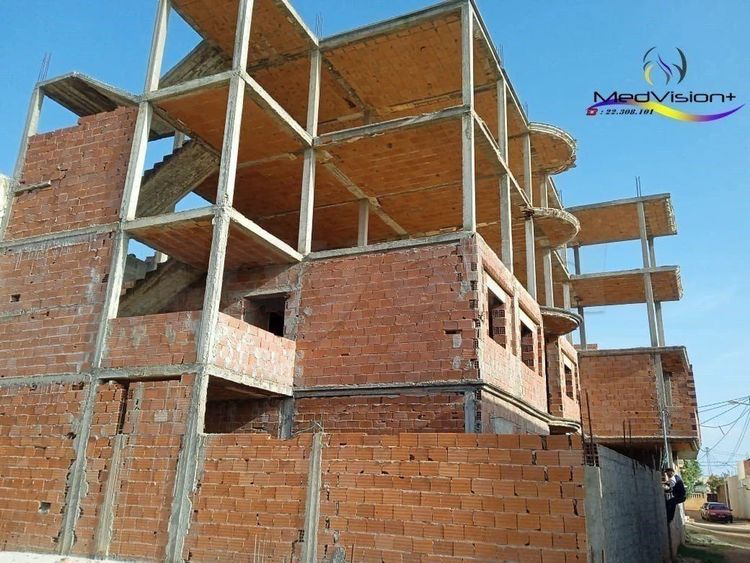 👉  Quadriplex inachevé au Mnihla superieure