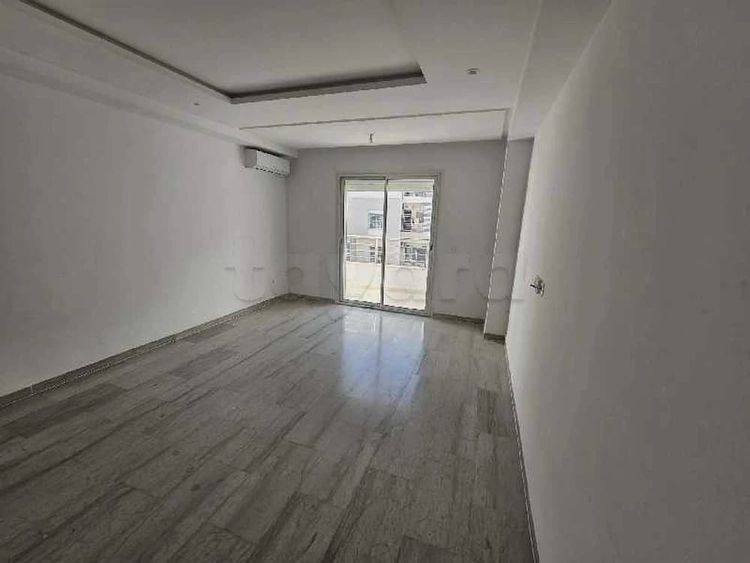 RIADH EL ANDALOUS : APPARTEMENT S+2 À LOUER