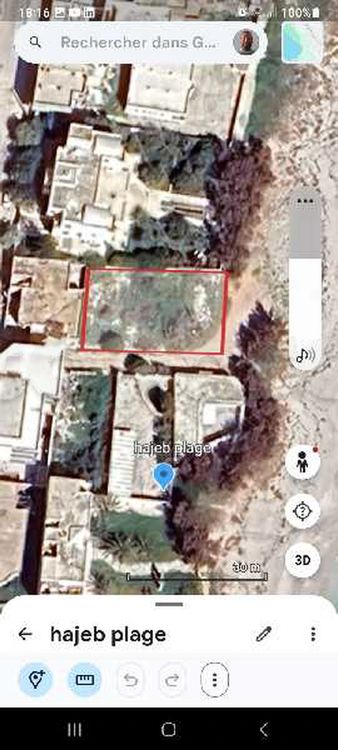 terrain pied dans l'eau