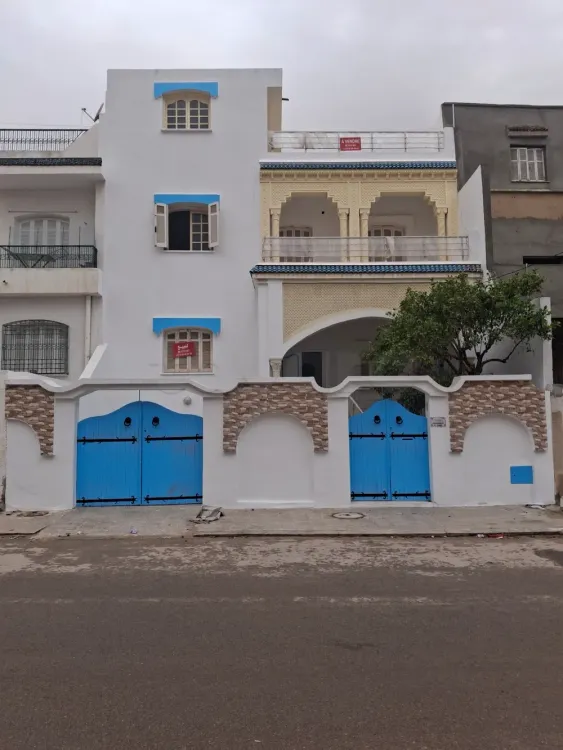 À VENDRE - 2 maisons superposées indépendantes - Cité Riadh 2, Sousse