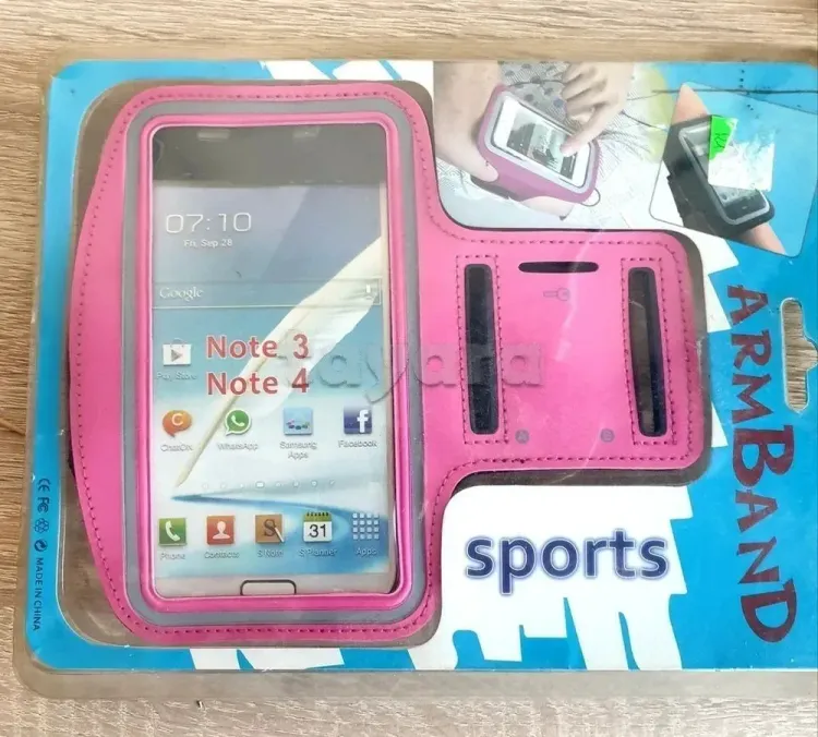 ETUI BRASSARD SMARTPHONE SPORTprix 25dt