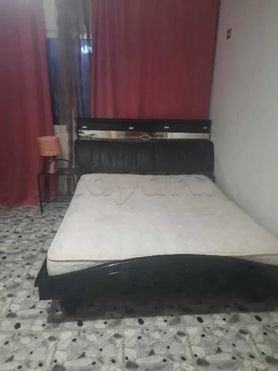 بيت نوم للبيع