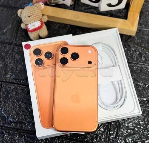 17 pro 256G e sim cacheté