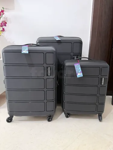 A vendre série de 3 valise american tourister Neuf