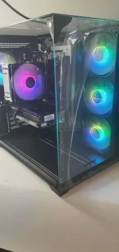 Gamer NEUF R7 8700F 16G RAM 512G Nvme RTX 5060TI