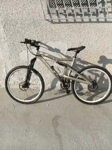 vélo ROCKRIDER importé
