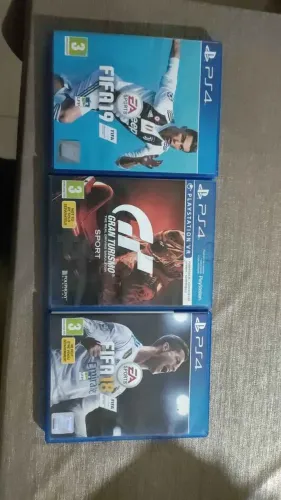 3 jeux PS4