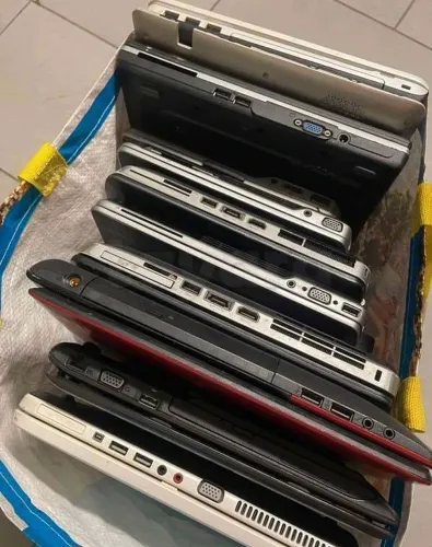 بيع معدات تصليح أجهزة الكمبيوتر المحمول الكاملة ومخزون قطع الغيار