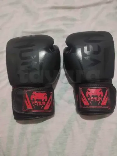 Gants De Boxe Venum taille 10/Etat Neuuf
Prix fiiiix 120 dt
☎️ 53137076
DISPO ARIANA