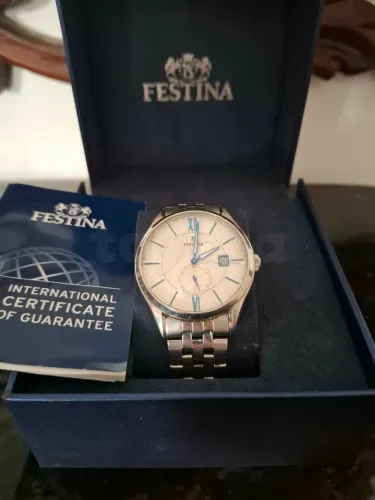 Montre Festina originale – Presque neuve