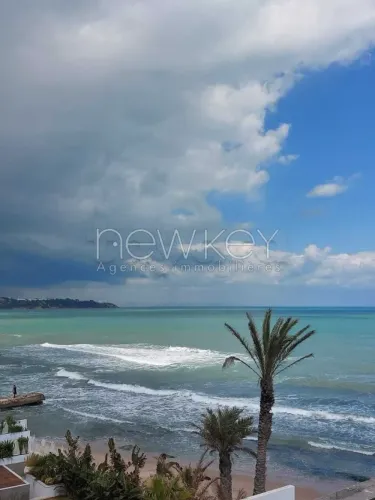 Duplex S2 Meublé avec une terrasse et une vue mer