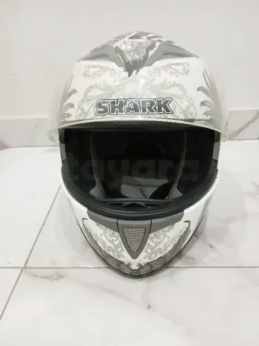 casque moto SHARK Taille XL importé