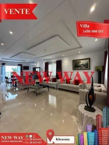 Villa à Khezema ouest , dans un quartier résidentiel