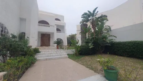 À VENDRE | Villa Polyvalente à El Manar 1