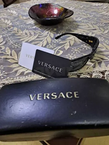 Lunettes de soleil Versace