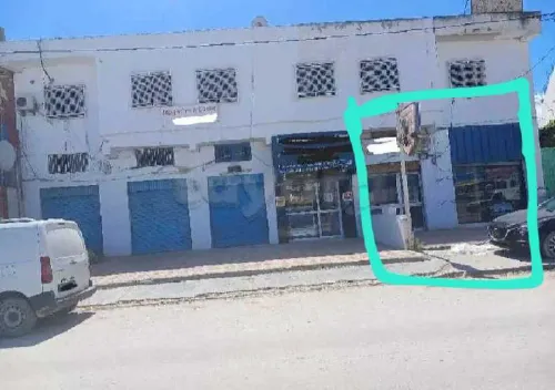 local commercial ariana autoroute