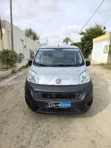 Fiat fiorino neuf 1 er main modele 09/2021 etat origine peinture origine jamais touché 0 retouche 5 cv gazoil 158000 km reel usage personel jamais utilisee tt options climatiseur en marche abs fermiture central avec vitres 2 vitres electric airbag  numero