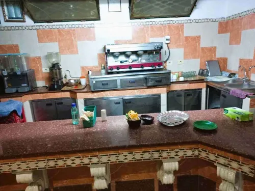 Buvette et fast-food près du Palais de Justice FC à vendre