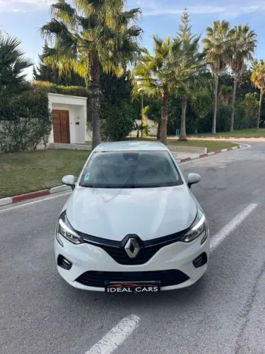 Clio 5 essence tce
voiture importee fin serie