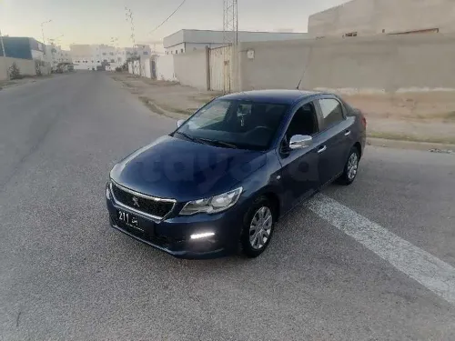 Peugeot 301 modèle 2019 âge 6ans et 5 mois tel 54 077 086
