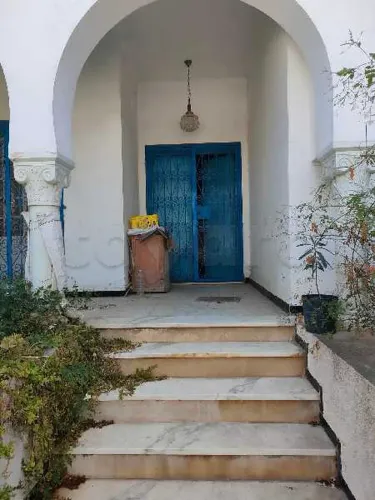 À vendre une villa  la Marsa