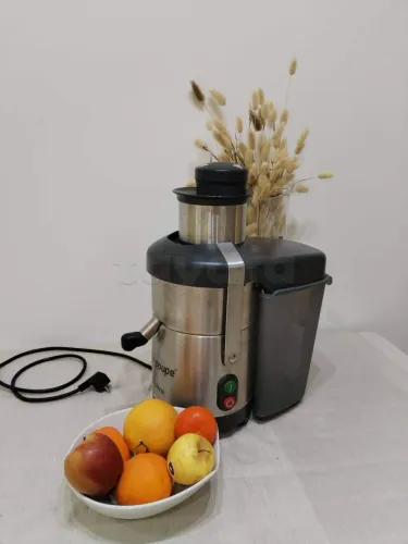 Centrifugeuse/extracteur à jus J80 Ulra robot coupe