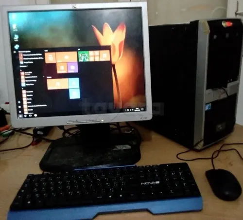 PC BUREAU core quad windows 10  ram 3 go