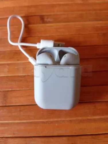 Airpods Bluetooth en bonne état