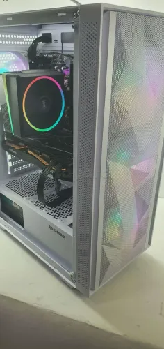 Gamer Ryzen 5 5600X 16G RAM 256G Nvme 1TO HDD AMD RX 6700XT 12G