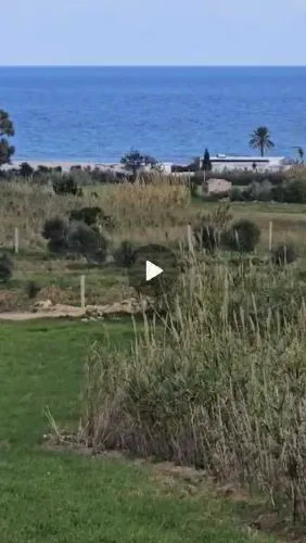 هكتار3 و ربع فلاحية قريبة للبحر