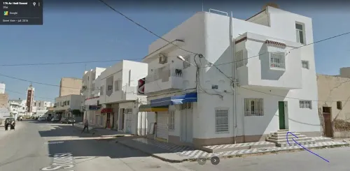 À vendre Appartement de 2 étages, Route Kaïd Mohamed Km1.5 proche de Ennasreya