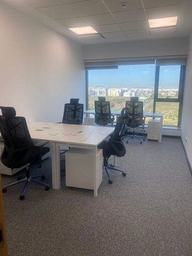 De magnifiques bureaux sur mesure pour 5 personnes à Tunis, Le Golfe de Tunis
